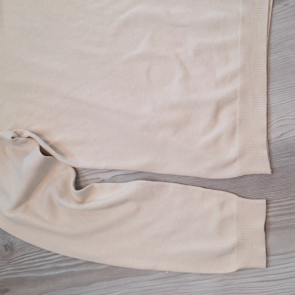 Lauren Ralph Lauren silk blend turtle neck sweater long sleeve cream color soft - Picture 5 of 9